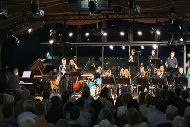 2026-03-24 Landesjugendjazzorchester das Landesjugendjazzorchester auf der Bühne