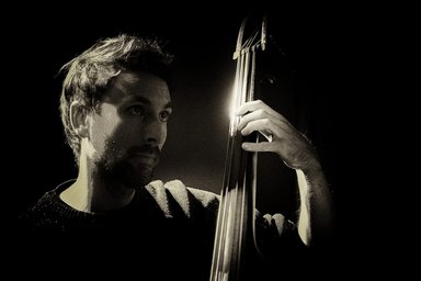 2026-03-27 Henning Schiewer Quintett Porträt