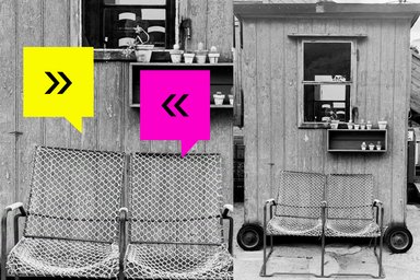 Analyse und Interpretation 2025 2 chairs in front of a caravan