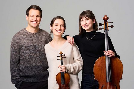 Trio ETA Gruppenfoto des in Hamburg gegründeten Trops