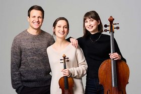 Trio ETA Gruppenfoto des in Hamburg gegründeten Trops